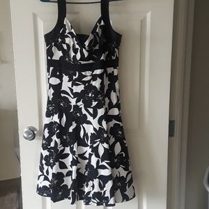 White House Black Market Dress Size 12